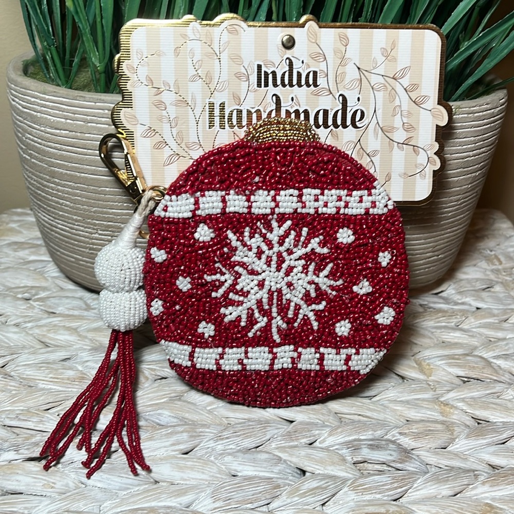 Christmas Ball Ornament Beaded Coin Purse w/ Tassel & Bag Charm Clip NWT